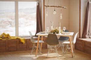 How to Choose Chairs for Your Dining Room Table